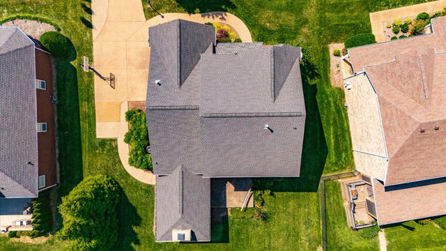 1077 Avery Trace Cir, Hendersonville, TN 37075