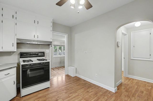 2255 Harrisburg Pike, Grove City, OH 43123