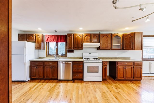 11 Emile Cir 2, Medford, MA 02155