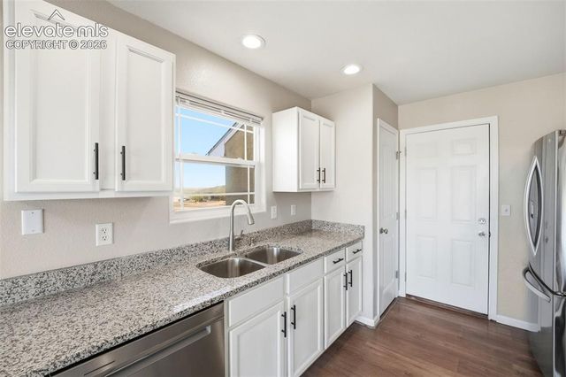 1169 E Canary Drive, Pueblo, CO 81007