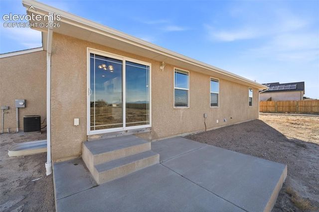 1169 E Canary Drive, Pueblo, CO 81007