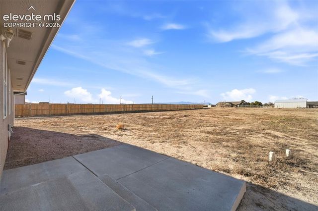 1169 E Canary Drive, Pueblo, CO 81007