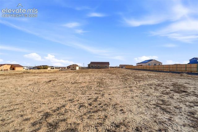 1169 E Canary Drive, Pueblo, CO 81007