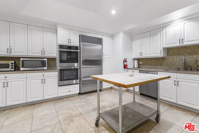 701 Ocean Avenue 111, Santa Monica, CA 90402