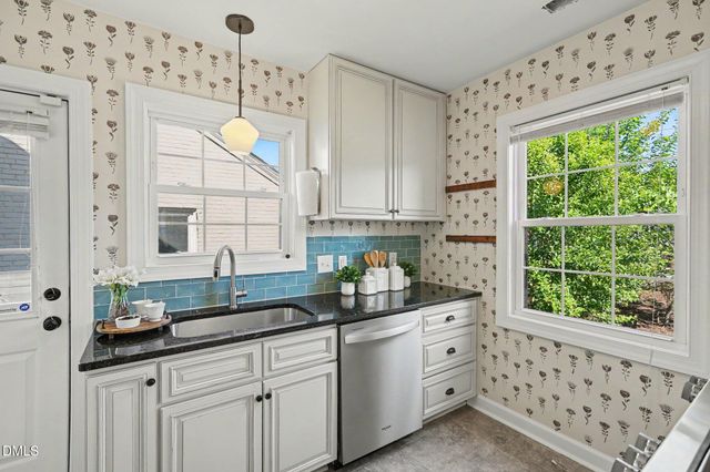 120 Davidson Avenue, Durham, NC 27704