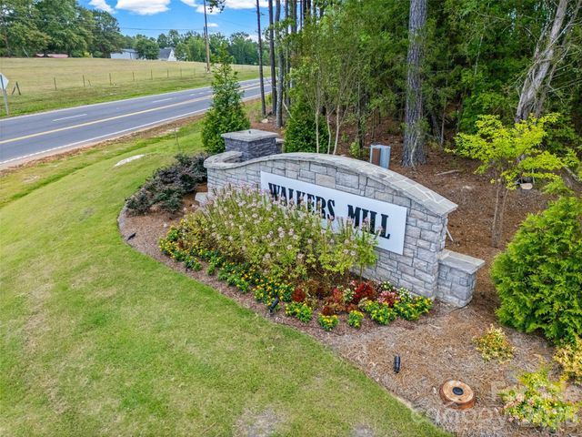 1183 Blackburn Circle 148, Edgemoor, SC 29712