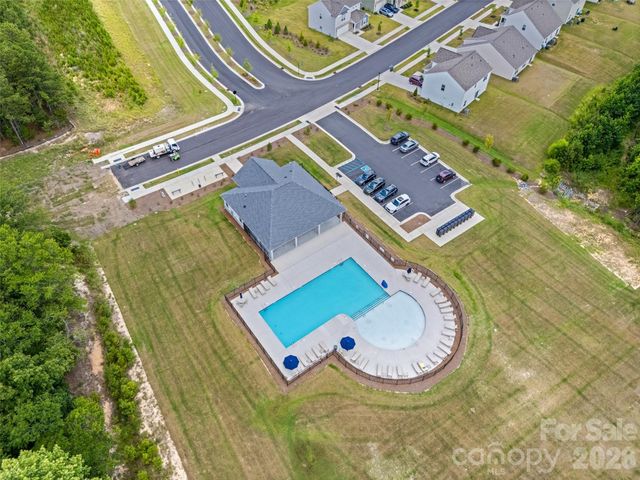 1183 Blackburn Circle 148, Edgemoor, SC 29712