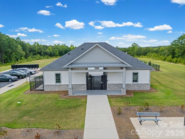 1183 Blackburn Circle 148, Edgemoor, SC 29712