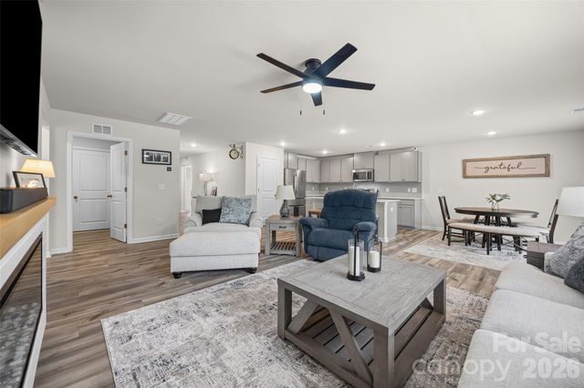 1183 Blackburn Circle 148, Edgemoor, SC 29712