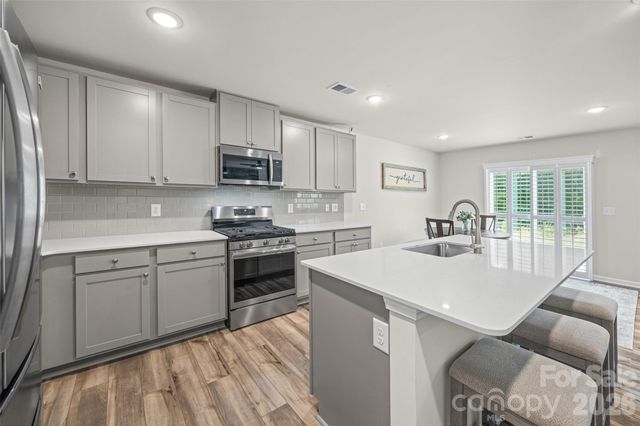 1183 Blackburn Circle 148, Edgemoor, SC 29712