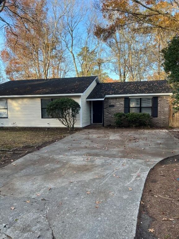 105 Drake Court A, Summerville, SC 29483