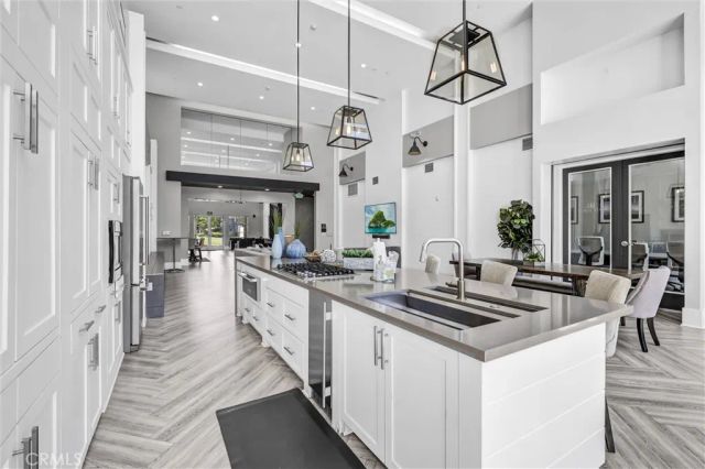 2368 Scholarship, Irvine, CA 92612