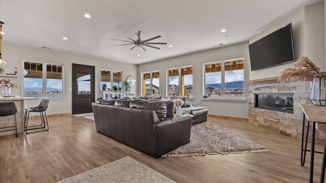 2085 Kedrowski Court, Fruita, CO 81521