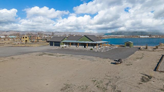 2085 Kedrowski Court, Fruita, CO 81521