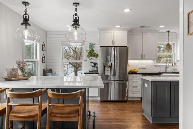 315 Juneau Lane N, Plymouth, MN 55447