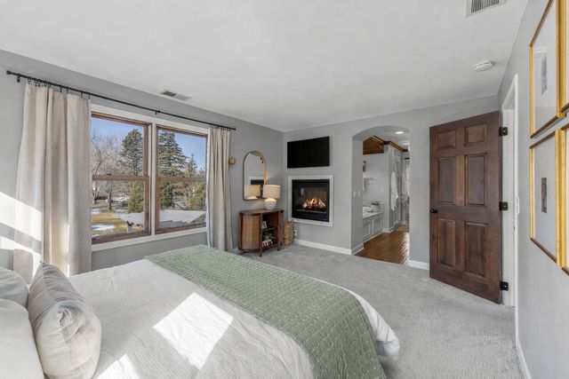 315 Juneau Lane N, Plymouth, MN 55447