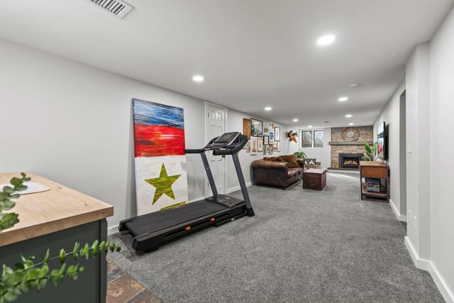 315 Juneau Lane N, Plymouth, MN 55447