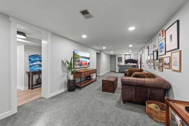 315 Juneau Lane N, Plymouth, MN 55447