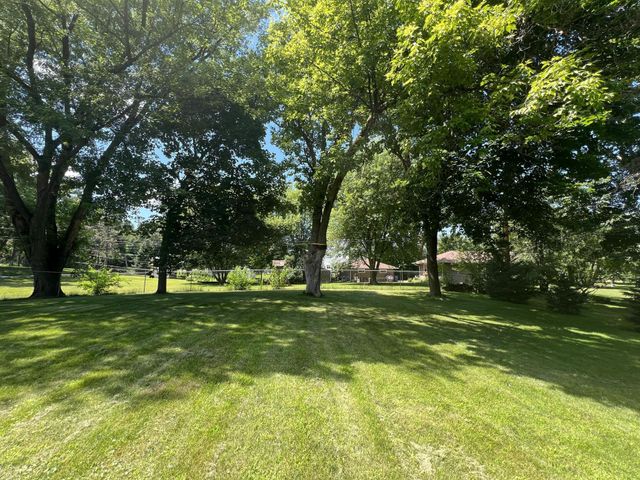 315 Juneau Lane N, Plymouth, MN 55447