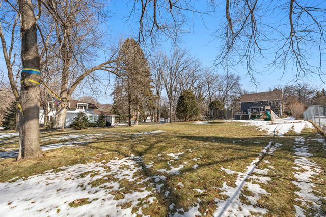 315 Juneau Lane N, Plymouth, MN 55447