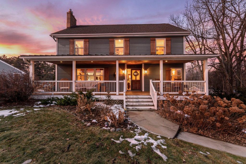 315 Juneau Lane N, Plymouth, MN 55447