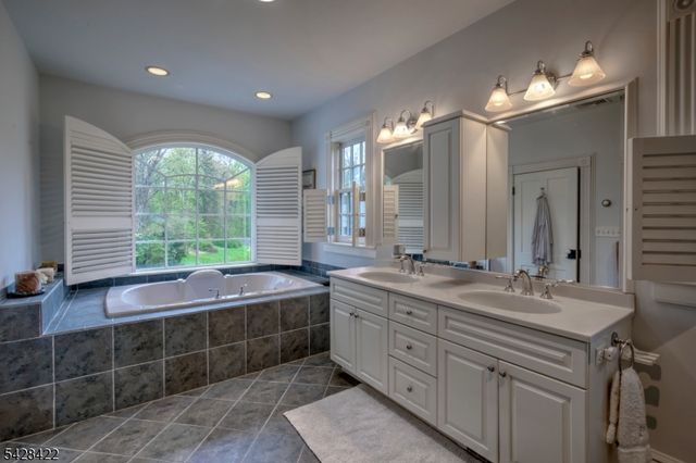 270 Mendham Rd, Bernardsville Boro, NJ 07924