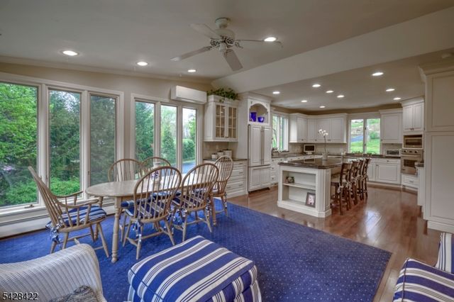 270 Mendham Rd, Bernardsville Boro, NJ 07924