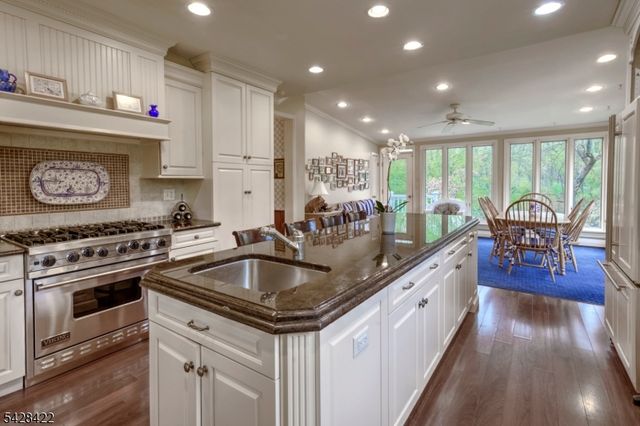 270 Mendham Rd, Bernardsville Boro, NJ 07924