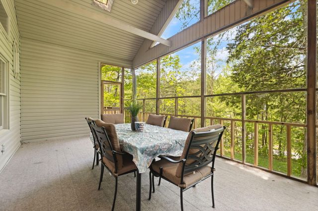 74 Clover Leaf Circle, Burnside, KY 42519