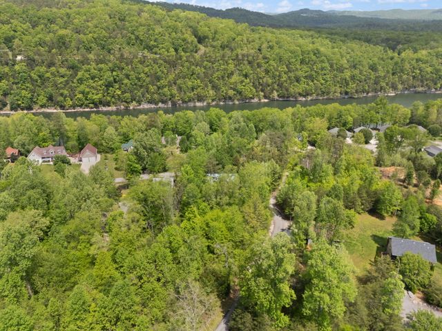 74 Clover Leaf Circle, Burnside, KY 42519