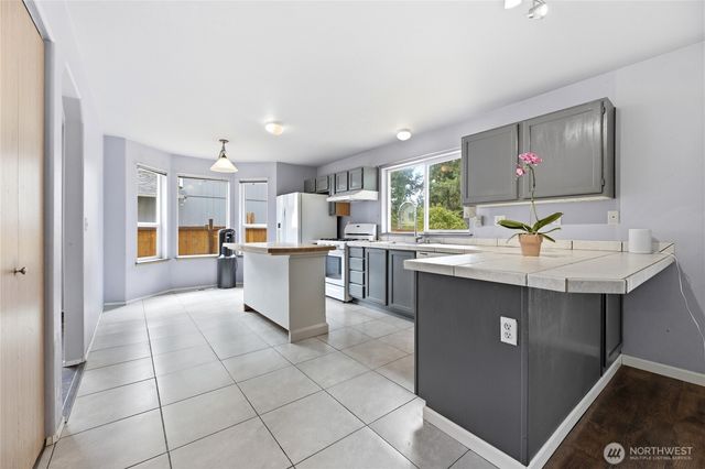 7912 196th Street Ct E, Spanaway, WA 98387