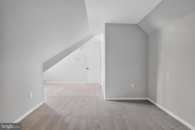 233 SUNSET CIR, Cross Junction, VA 22625