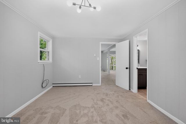 233 SUNSET CIR, Cross Junction, VA 22625