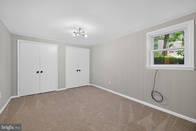 233 SUNSET CIR, Cross Junction, VA 22625