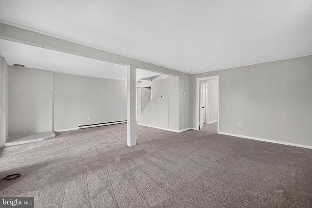 233 SUNSET CIR, Cross Junction, VA 22625