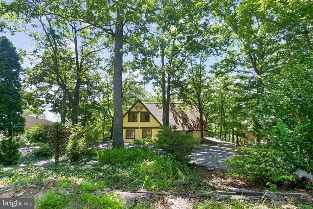 233 SUNSET CIR, Cross Junction, VA 22625