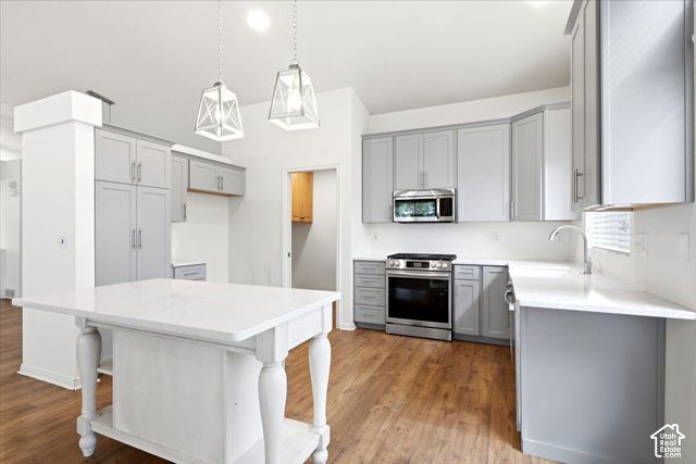 731 S SARATOGA DR, Saratoga Springs, UT 84045