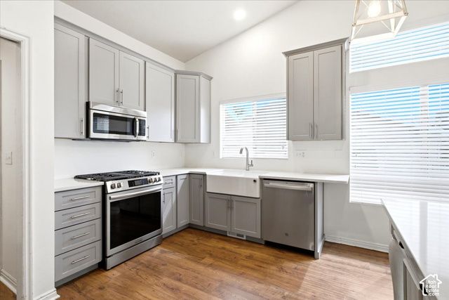 731 S SARATOGA DR, Saratoga Springs, UT 84045