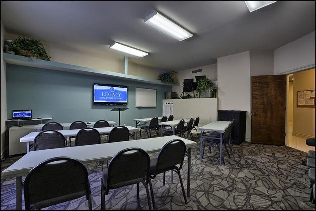 5915 Silver Springs Drive 5, El Paso, TX 79912