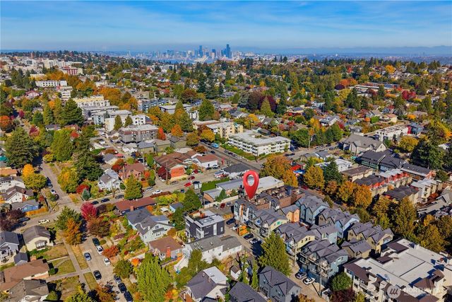 5917 B California Avenue SW, Seattle, WA 98136