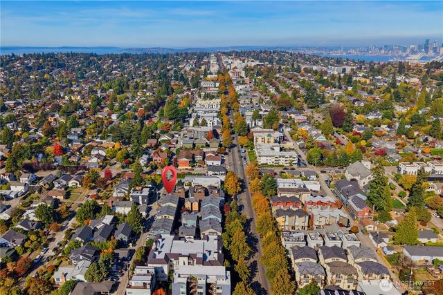 5917 B California Avenue SW, Seattle, WA 98136
