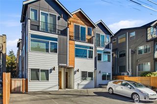 5917 B California Avenue SW, Seattle, WA 98136