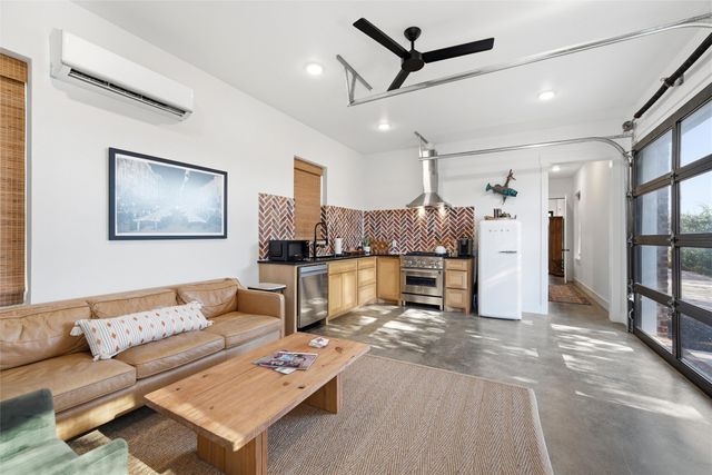 632 S 7th Street, Waco, TX 76706