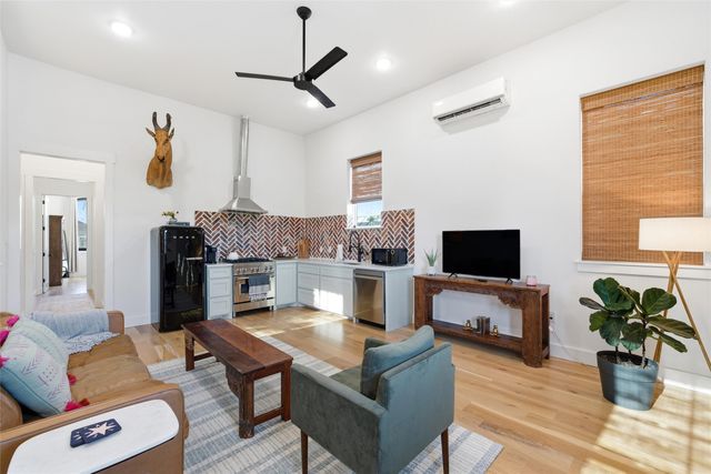 632 S 7th Street, Waco, TX 76706