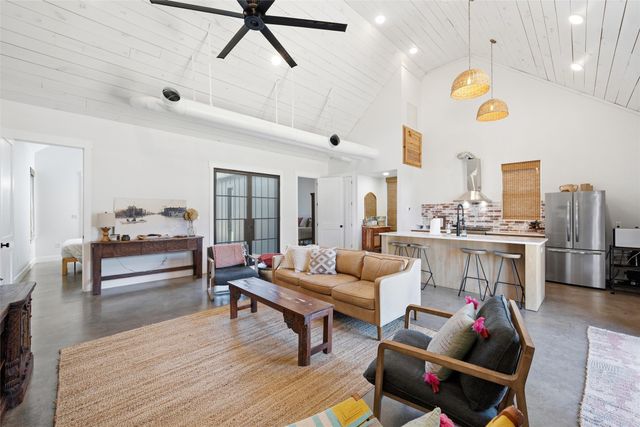 632 S 7th Street, Waco, TX 76706