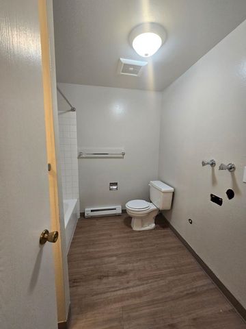 1902 E Everett Ave, Spokane, WA 99207