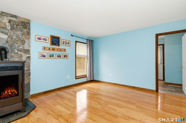 16 Lasky Road, Beacon Falls, CT 06403