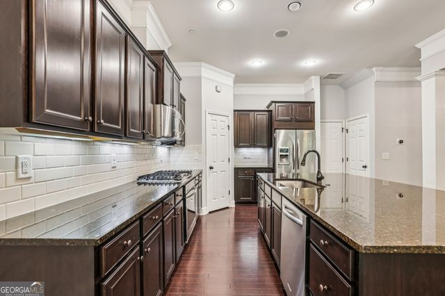 127 Barkley Lane, Sandy Springs, GA 30328