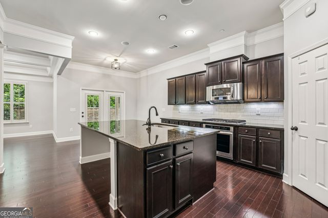 127 Barkley Lane, Sandy Springs, GA 30328