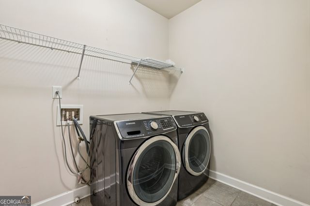 127 Barkley Lane, Sandy Springs, GA 30328